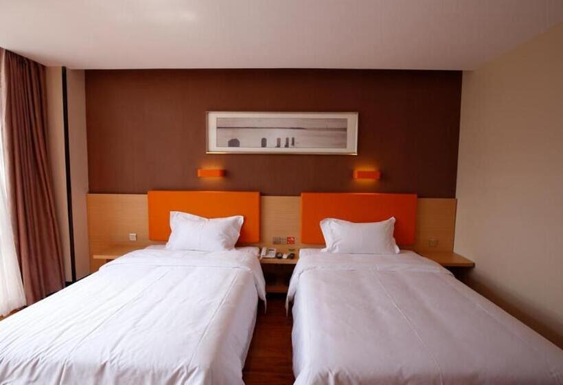 בית מלון כפרי 7days Premium Chengdu Dufu Thatched Cottage