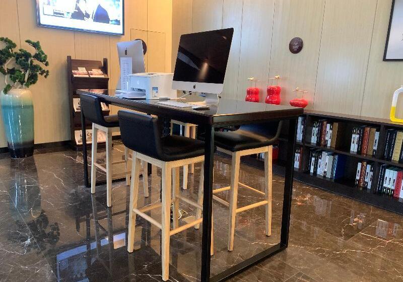 Hotel Citadines Xingsha Changsha