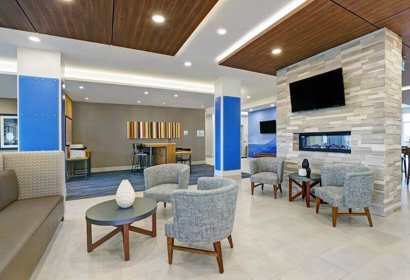 ホテル Holiday Inn Express & Suites   Port Elgin