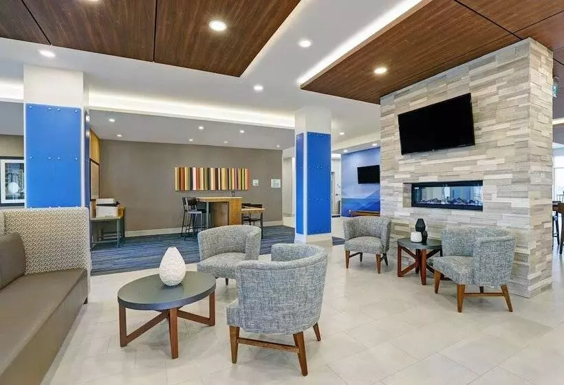 ホテル Holiday Inn Express & Suites Port Elgin