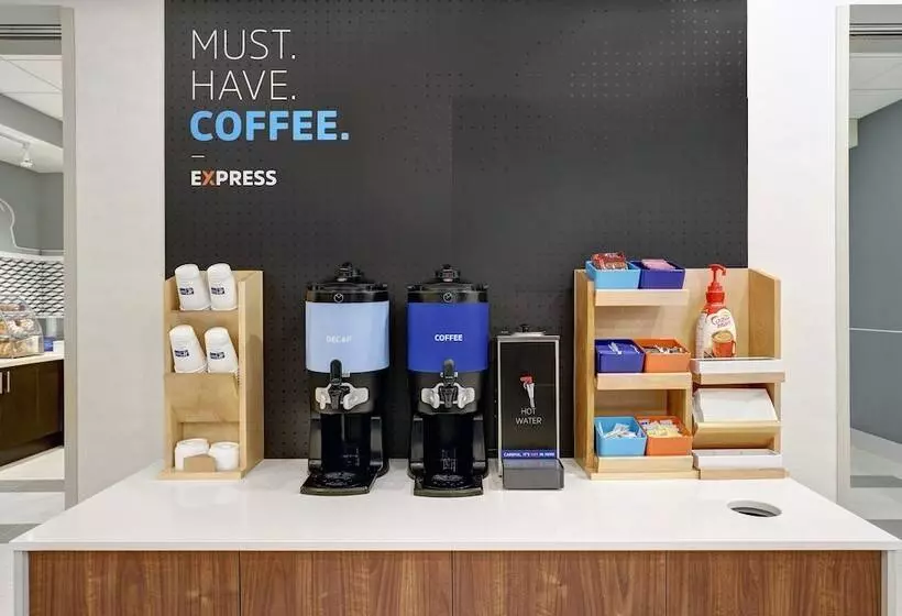 ホテル Holiday Inn Express & Suites Port Elgin