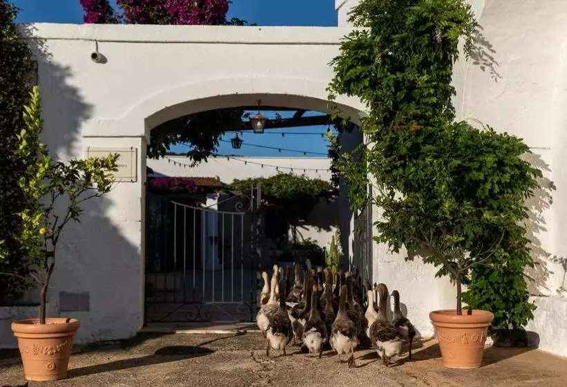 ホテル Masseria Parco Di Castro