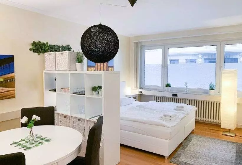 Relax Aachener Boardinghouse Premium 1