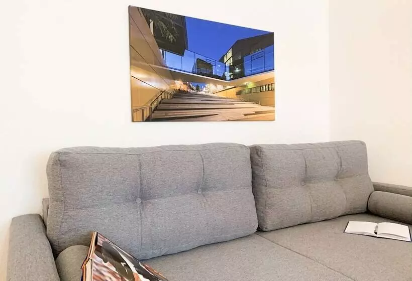 Relax Aachener Boardinghouse Premium 1