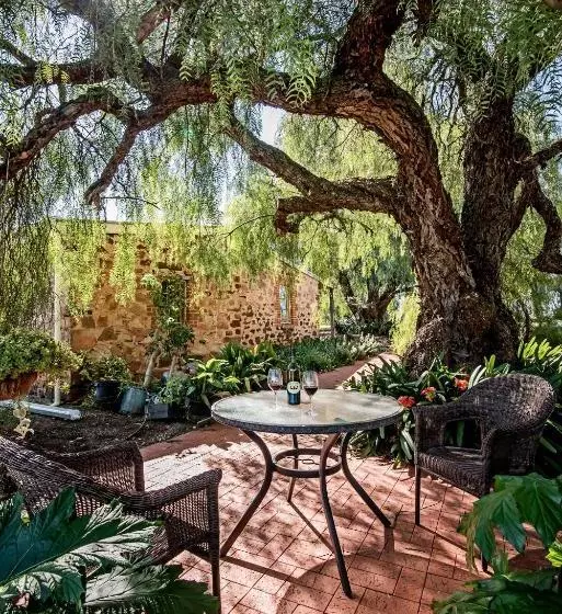 Aamiaismajoitus (B&B) Lucy's Cottage