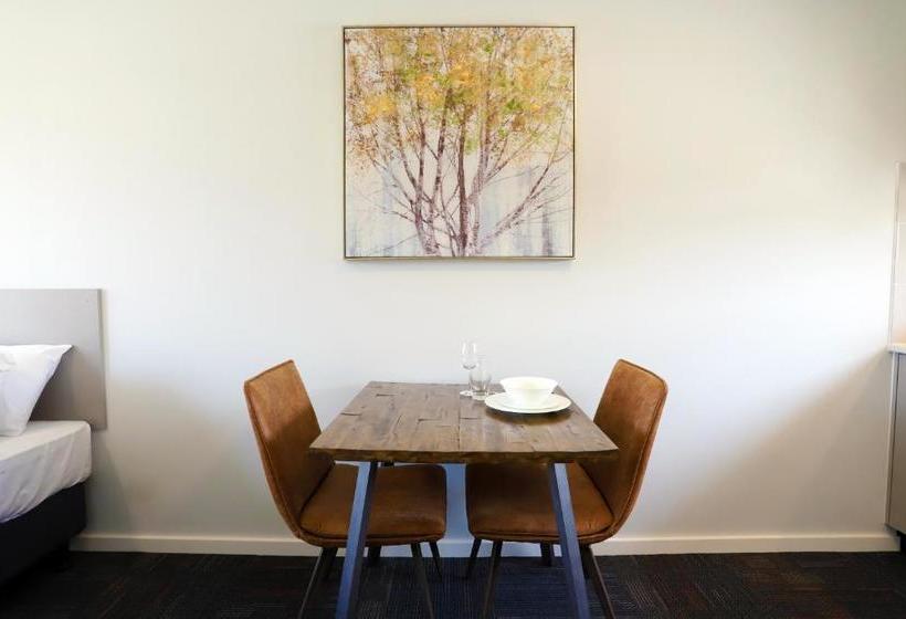 Eastend Studio Apartments