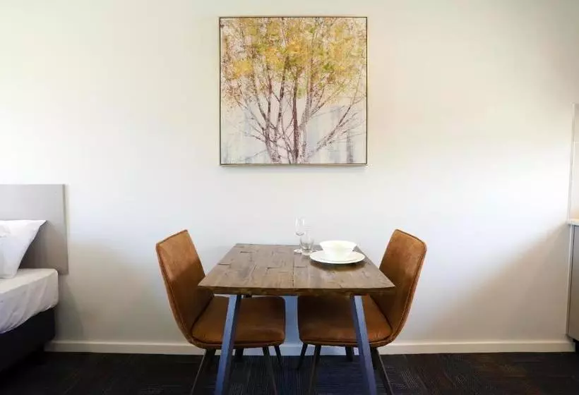 Eastend Studio Apartments