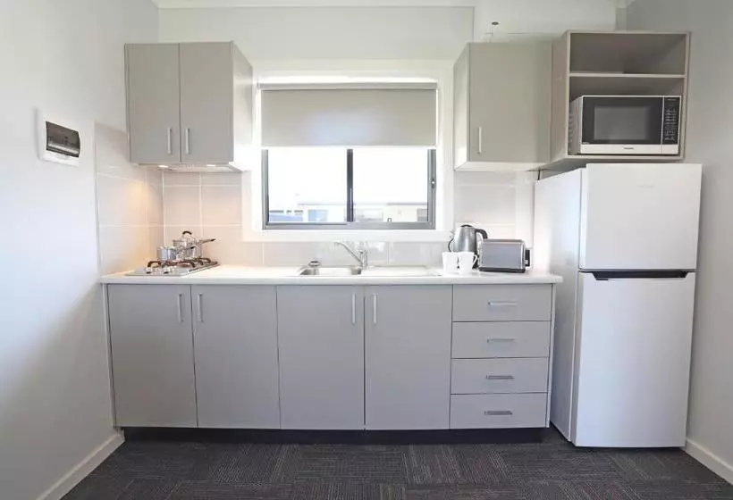 Eastend Studio Apartments