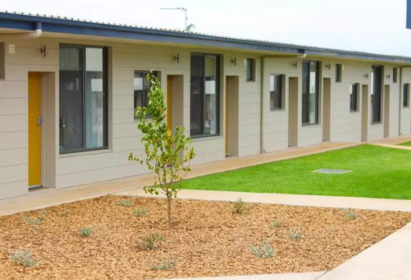 Eastend Studio Apartments