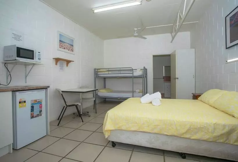 Hotelli Bundaberg Park Village