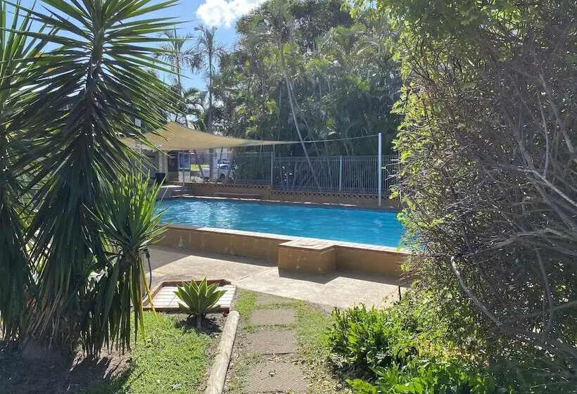 Hotelli Bundaberg Park Village