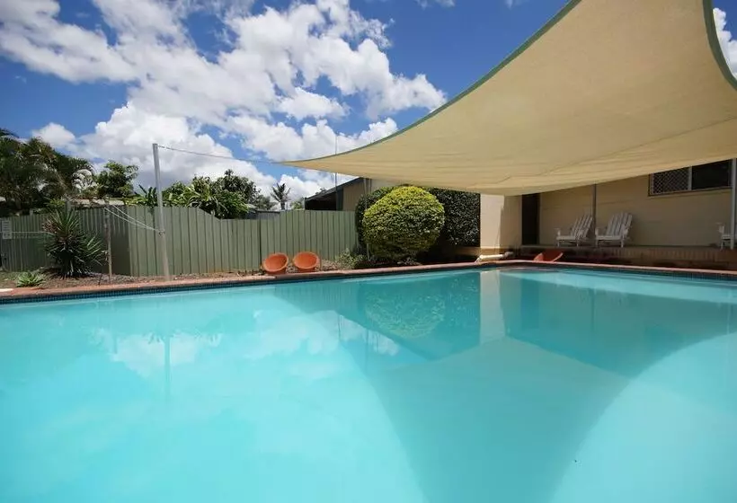 Hotelli Bundaberg Park Village