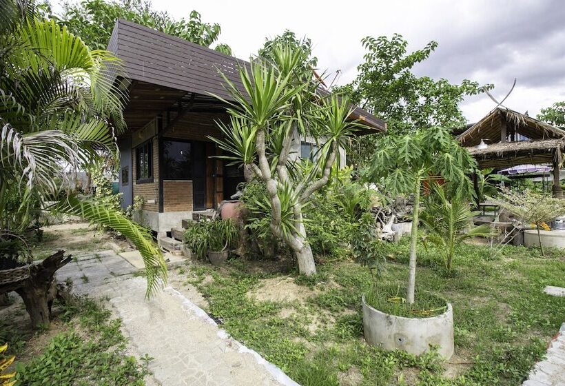 Hotel Oyo 999 Baan Pak Rom Ruen