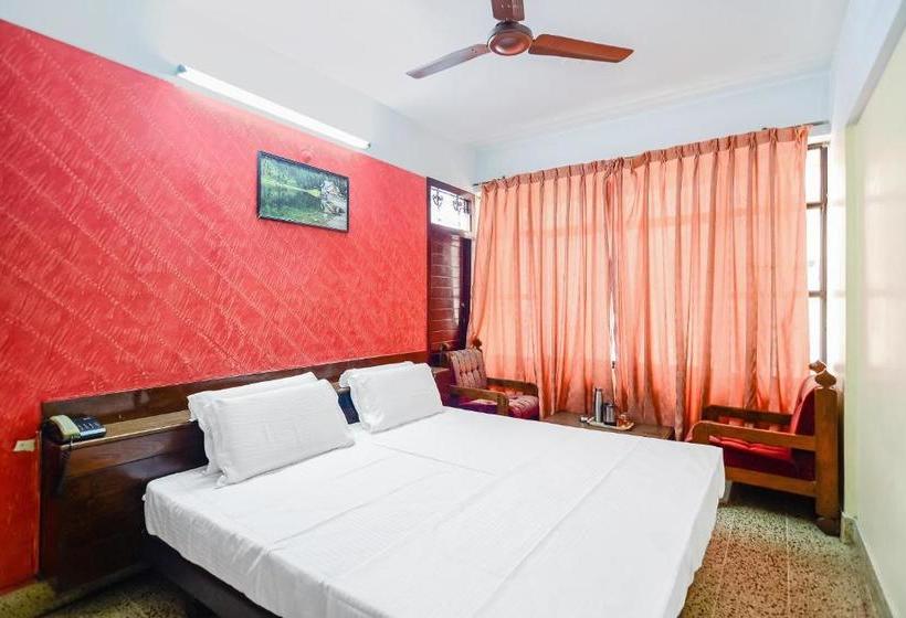 ホテル Vaccinated Staff  Spot On 46163 Amith