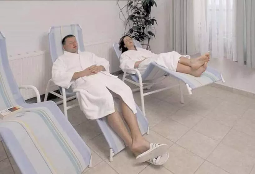 Hotelli Und Restaurant Rittergut Kreipitzsch