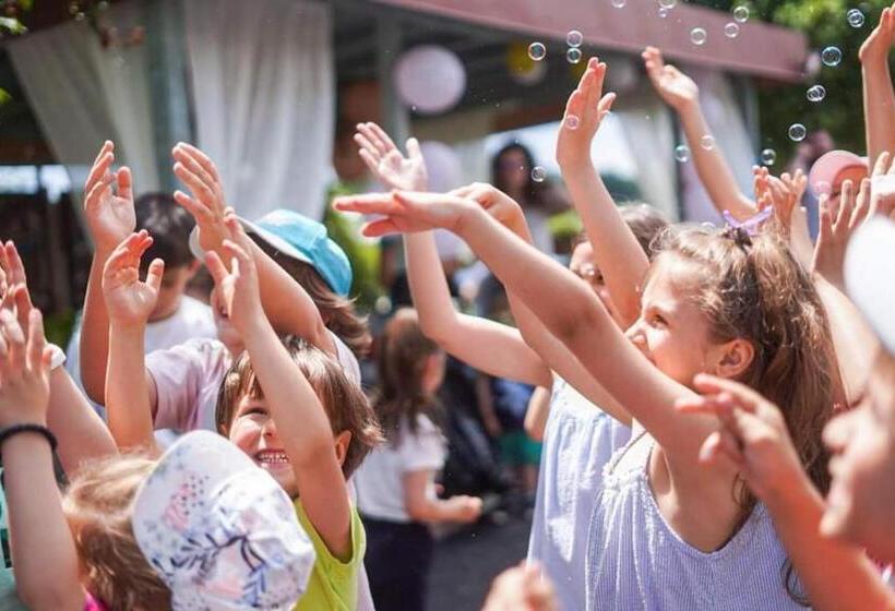 Pensão Boemul Neptun