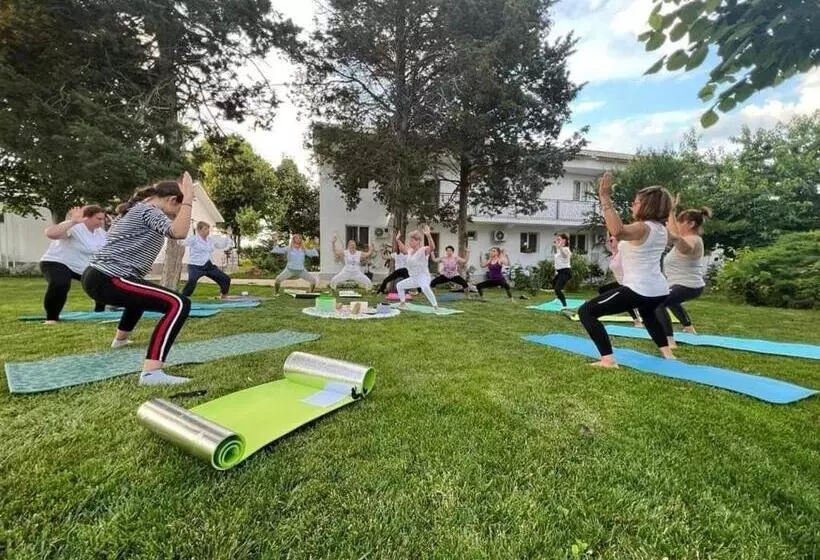 پانسیون Boemul Neptun