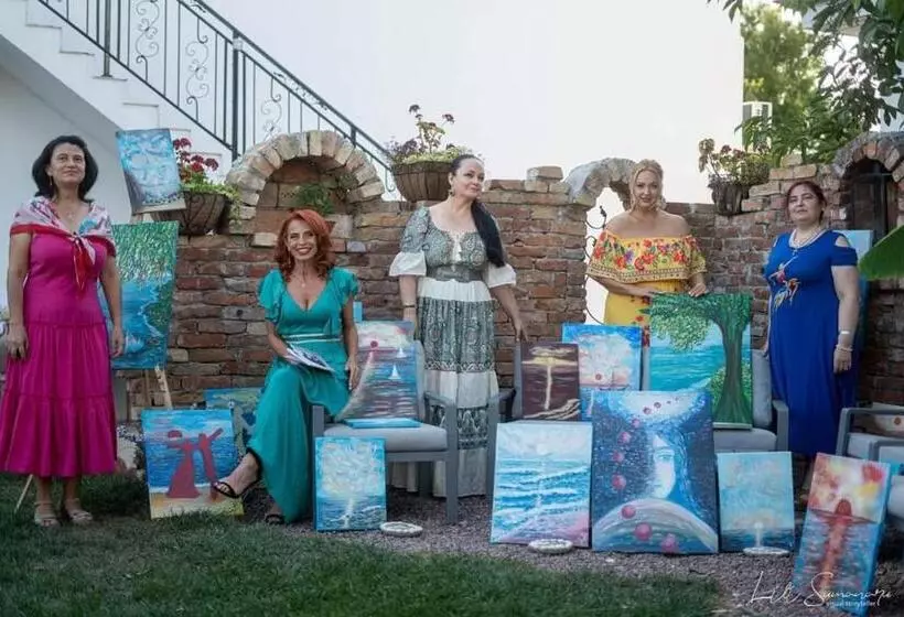 پانسیون Boemul Neptun