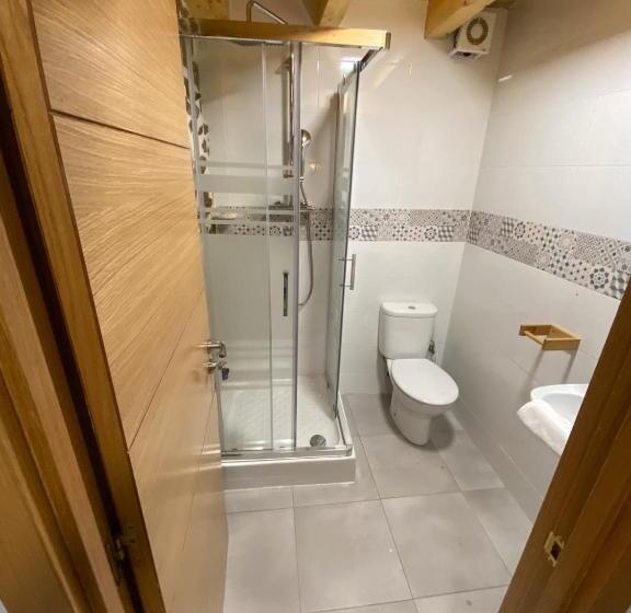 پانسیون The Little Caravia