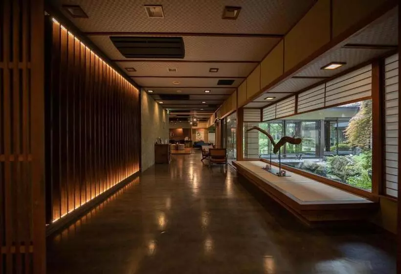 ریوکان Sakahijiri Nikko