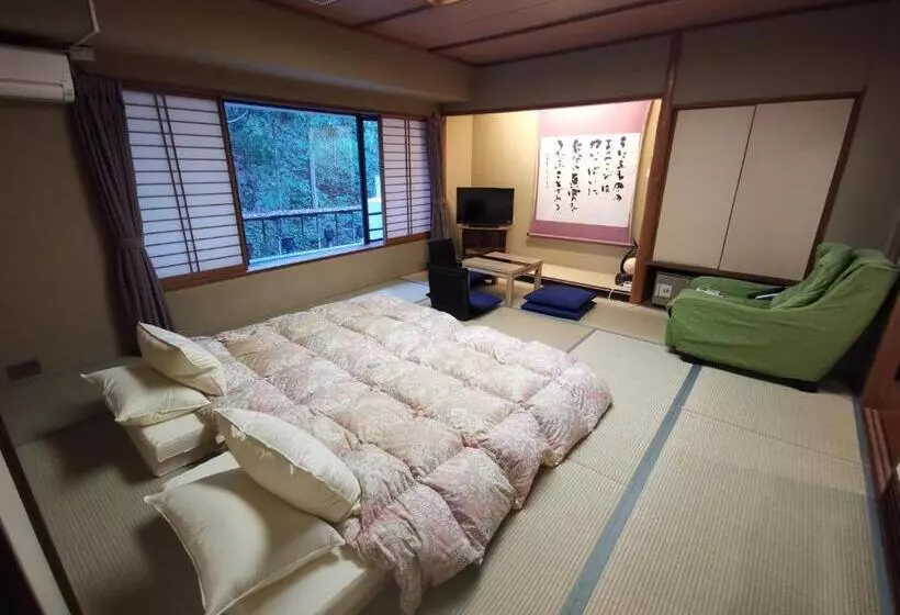 ریوکان Sakahijiri Nikko