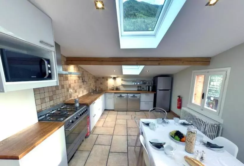 The Castle, 10 Bedroom Chalet, Chamonix Centre