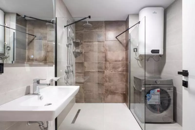 White Sails Residential