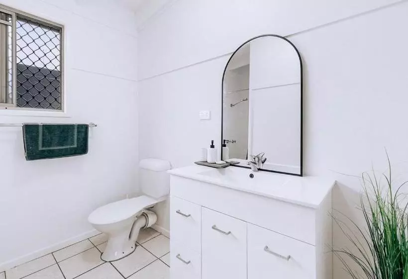 Freedom Backpackers Hostel Rainbow Beach