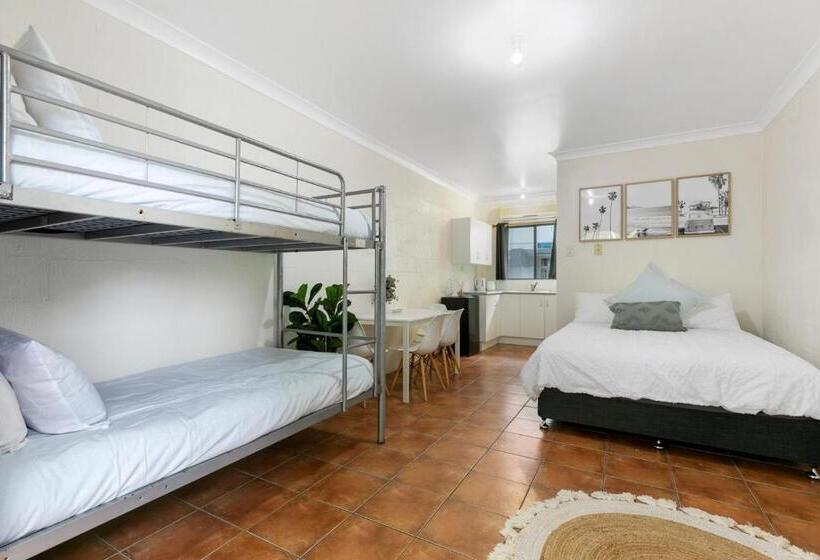 Freedom Backpackers Hostel Rainbow Beach