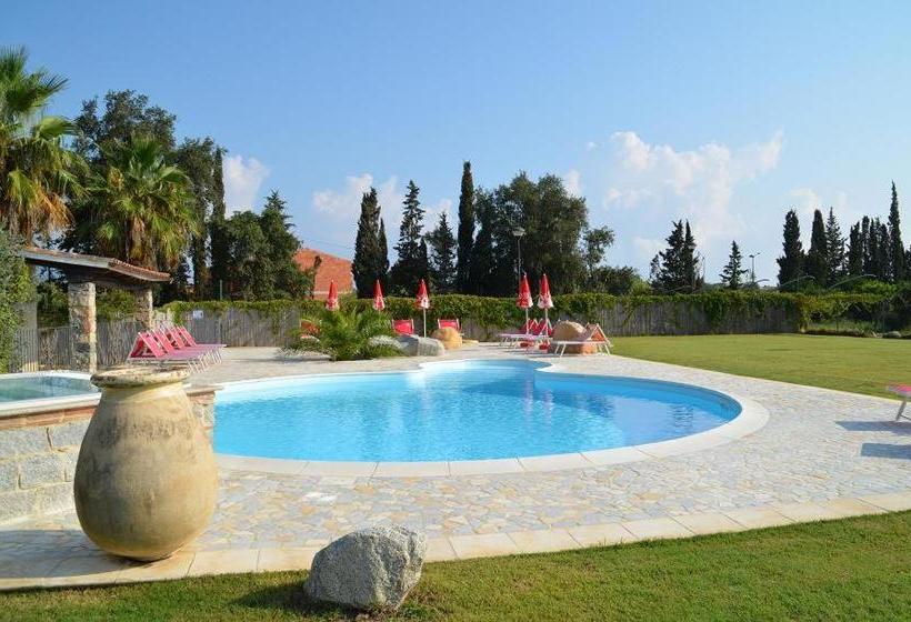 Отель Agriturismo Su Canonigu