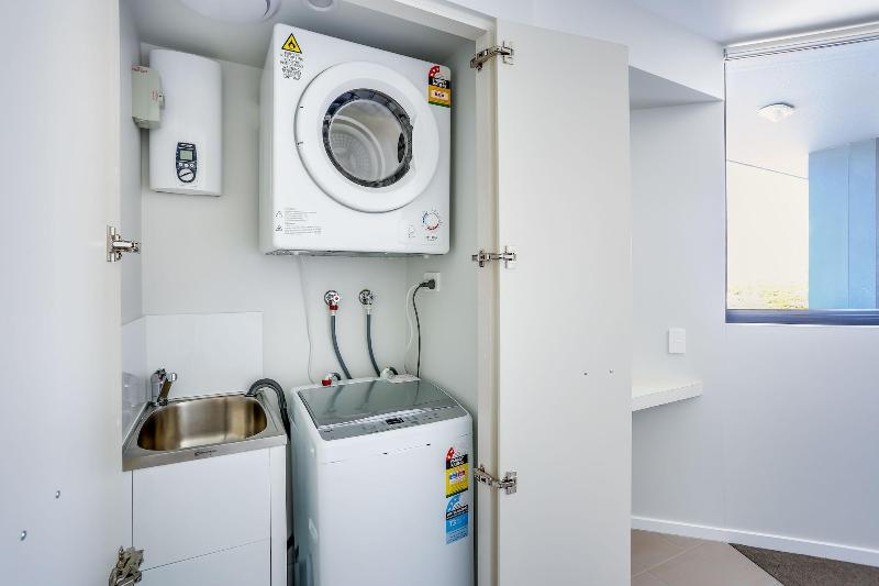 Отель Direct Collective Sea Breeze Mooloolaba