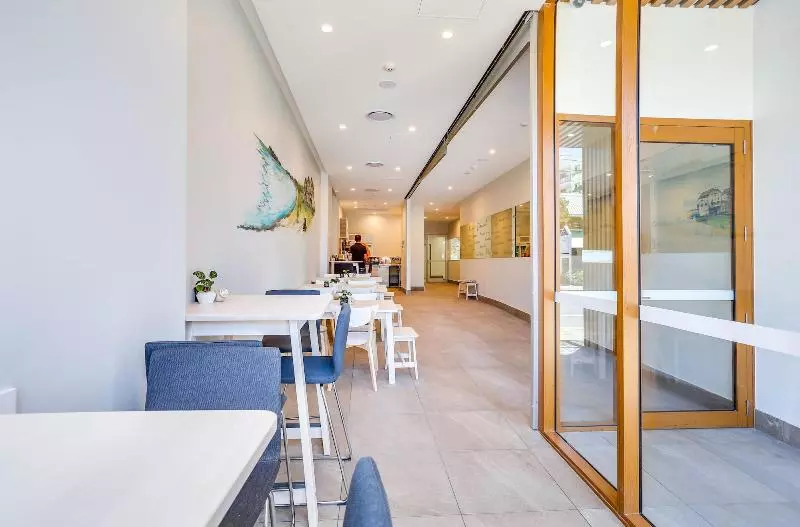 Hotelli Direct Collective   Sea Breeze Mooloolaba