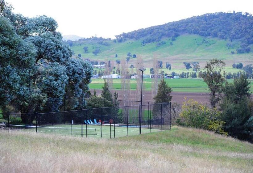 Отель Stay In Mudgee   The Grove