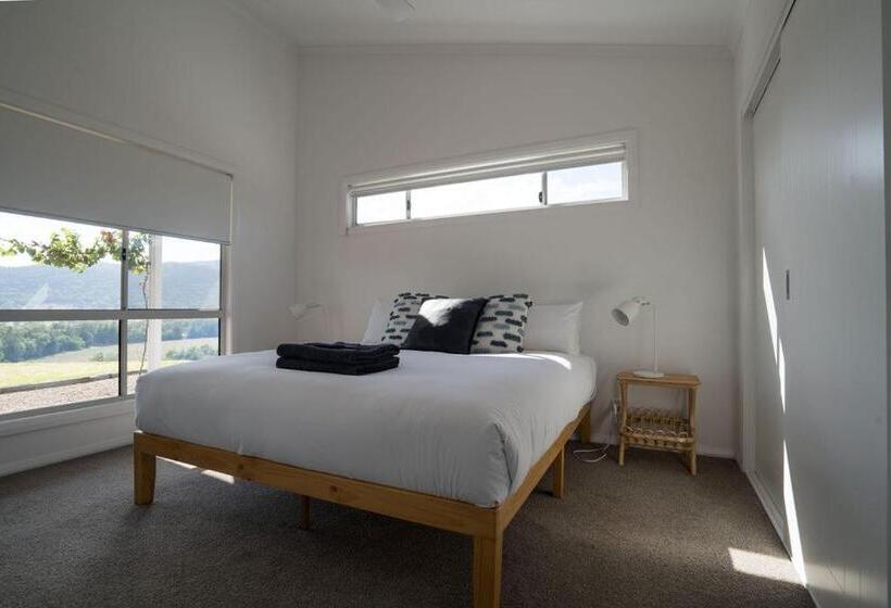 Отель Stay In Mudgee   The Grove