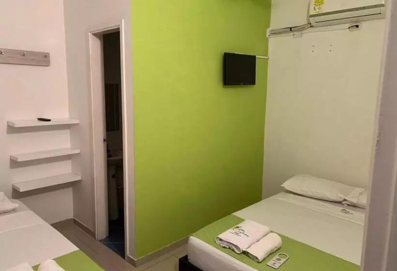 ホテル West Plaza