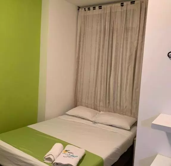 ホテル West Plaza