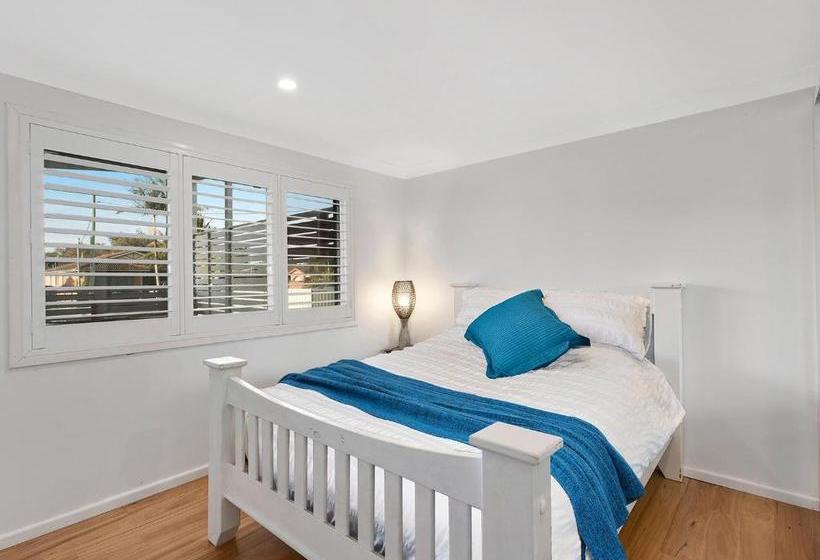 פנסיון Blue Summer House