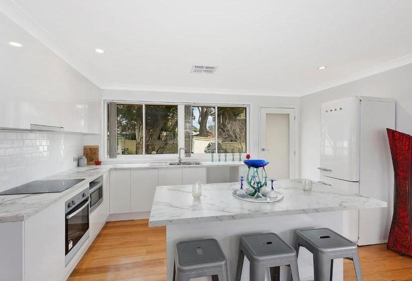 פנסיון Blue Summer House