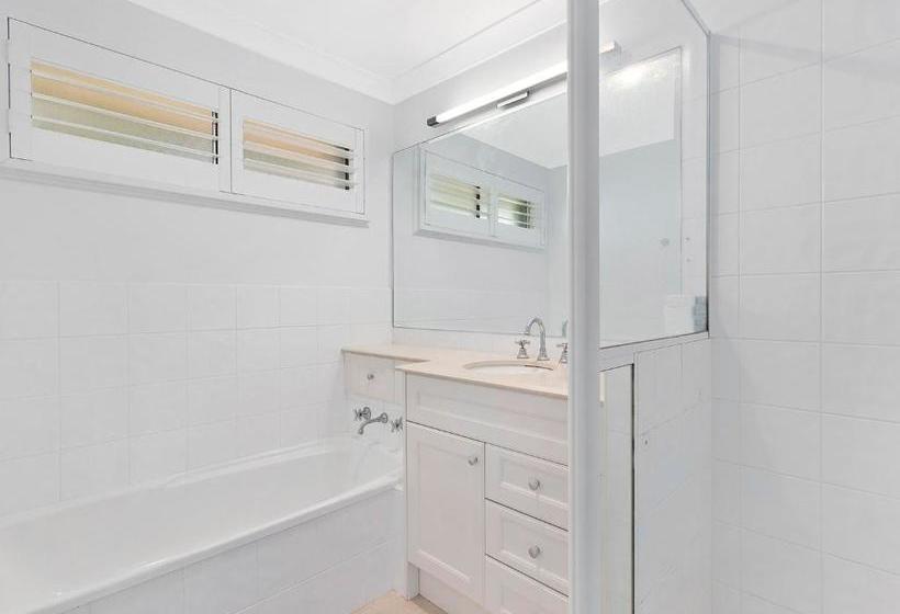 פנסיון Blue Summer House