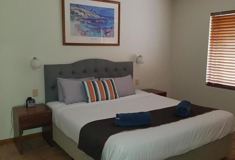 אתר נופש Presidential Bungalow