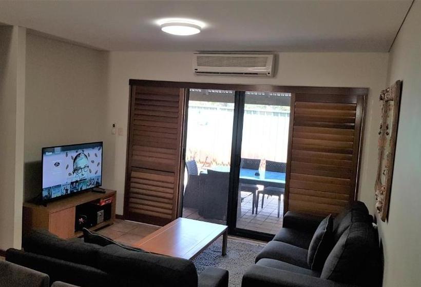 אתר נופש Presidential Bungalow