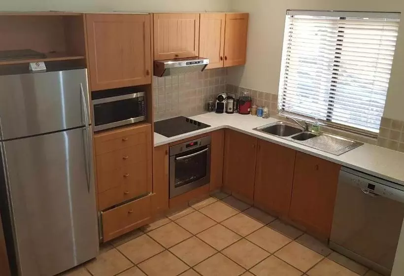 استراحتگاه Presidential Bungalow