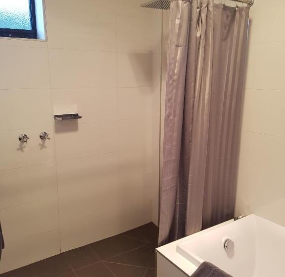 住宿加早餐  Saladin Lodge