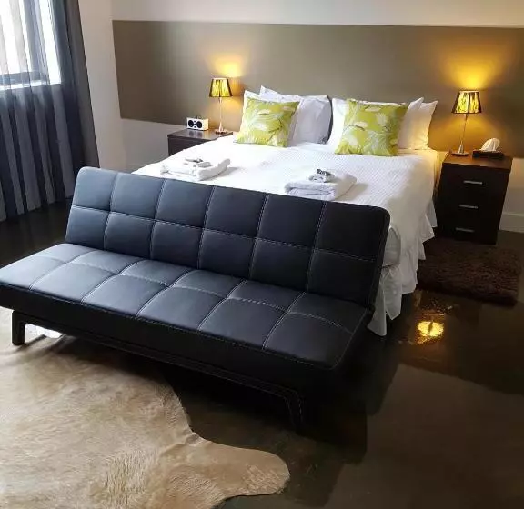 Aamiaismajoitus (B&B) Saladin Lodge