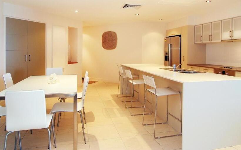 Coral Cove Apartments