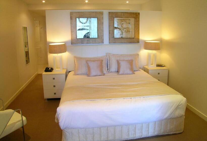 Coral Cove Apartments