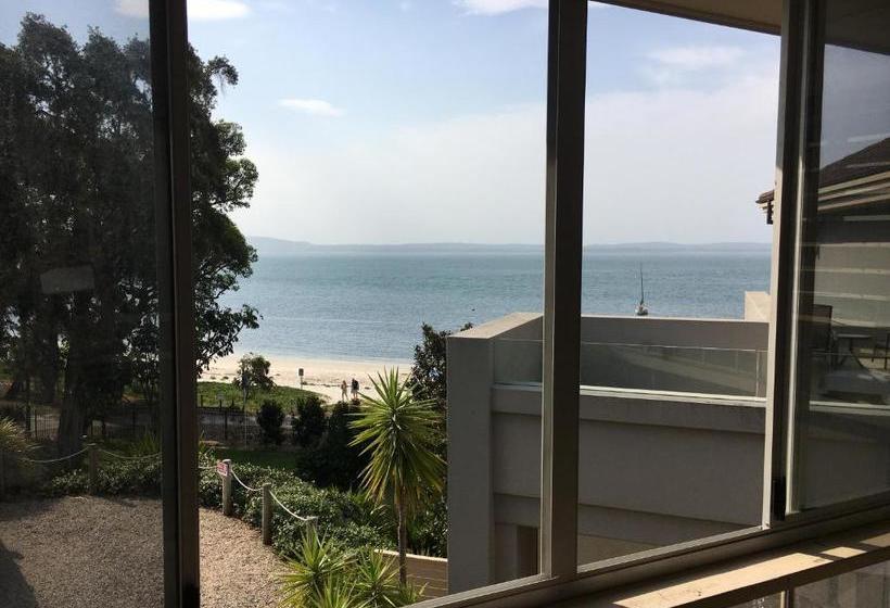 Dutchies Motel Nelson Bay & Dutchmans Beach Apartments