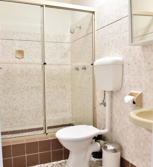 Dutchies Motel Nelson Bay & Dutchmans Beach Apartments