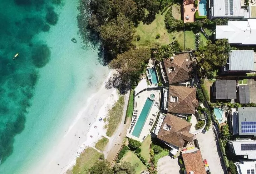 Dutchies Motel Nelson Bay & Dutchmans Beach Apartments