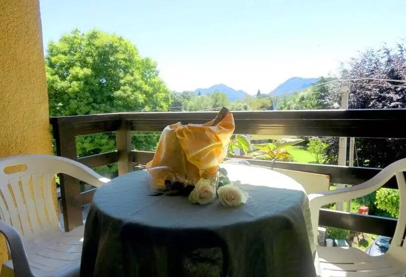 هتل Albergo Ristorante Canetta